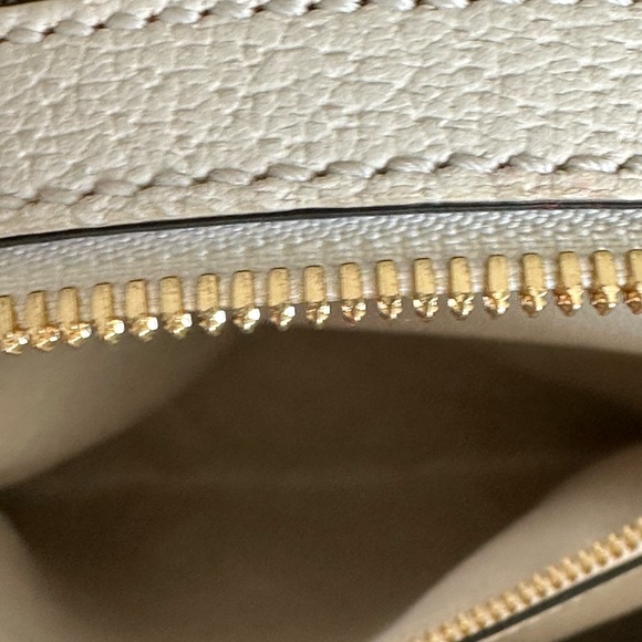 Gucci GG Supreme Flore - Picture 9 of 16